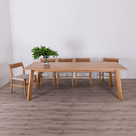 EDGE Dining Table 240cm - Oak