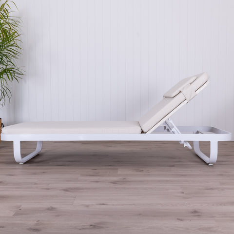 KURVE Sunlounge - White/Natural