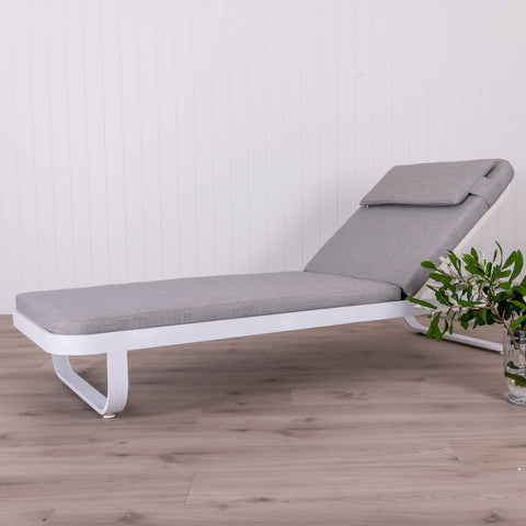 KURVE Sunlounge - White/Grey